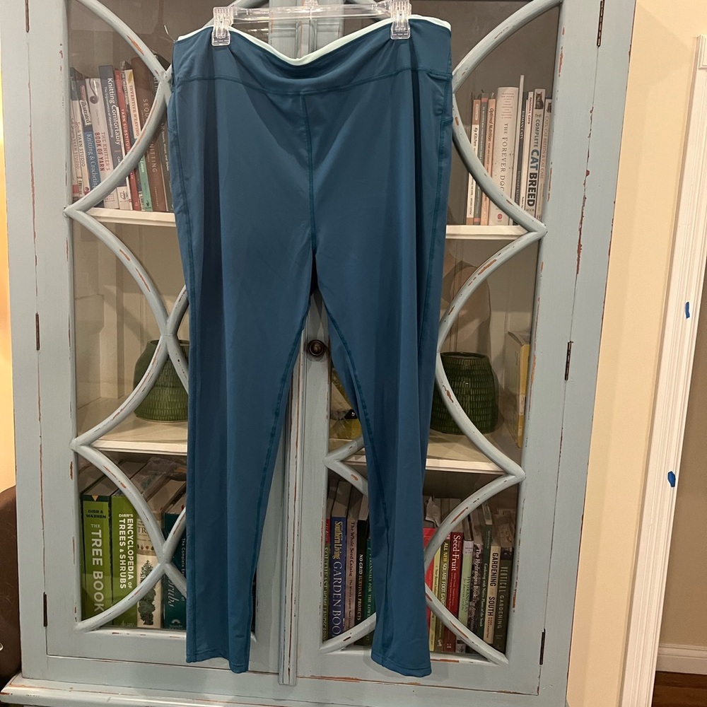 UV Skinz Deep Blue Leggings